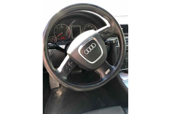 Audi A4 Berlina (8E) 2.0 TDI 16V 2005 para piezas | Desguace Gandia SL