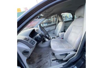 Volvo S40 Berlina 1.6 D Kinetic 2006 para piezas | Desguace Gandia SL