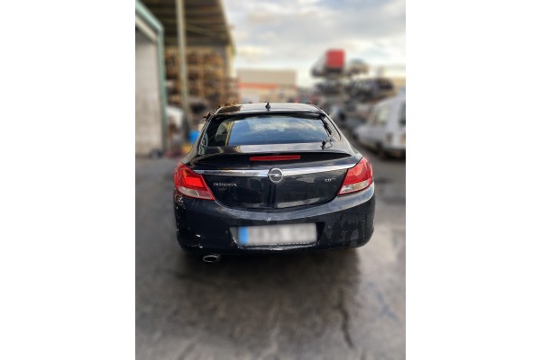 Opel Insignia Berlina Cosmo 2010 para piezas | Desguace Gandia SL