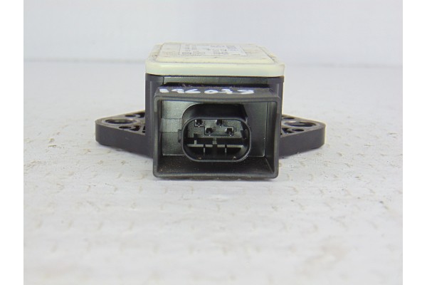 27542FG001  SENSOR SUBARU FORESTER (S12/SH) XS Classic 2010 27542FG001 196078 SUBARU - 3