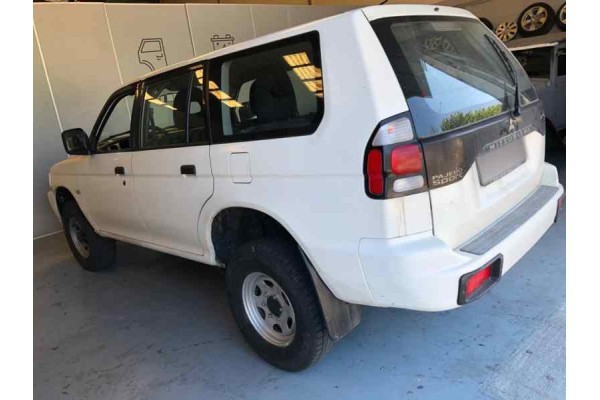 Mitsubishi Montero Sport (K90) 2.5 TD GLS 2005 para piezas | Desguace Gandia SL