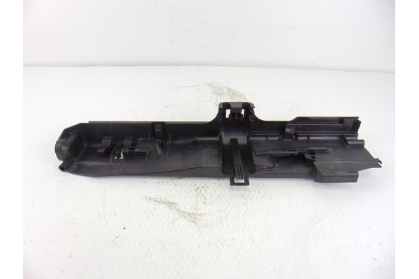 Calandra delantera de radiador, Bmw Serie 1 Berlina (E81/E87) 118d 2007, 7524912