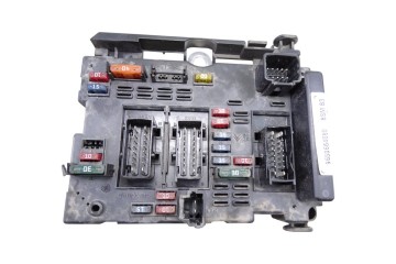 Caja reles / fusibles, Peugeot 307 (S1)(04.2001) Xr 2004, 9650664080