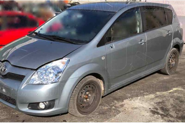 Toyota Corolla Verso (R1) 2.2 D-4D Sol 2008 para piezas | Desguace Gandia SL