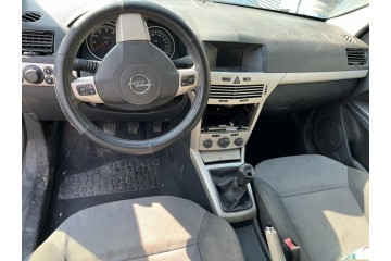 Opel Astra H GTC Energy 2008 para piezas | Desguace Gandia SL