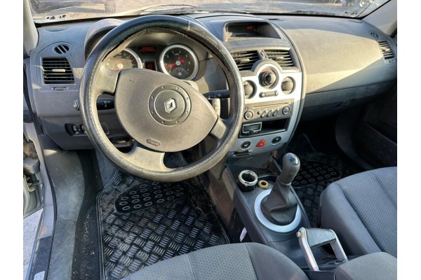 Renault Megane II Coupe/Cabrio Confort Authentique 2004 para piezas | Desguace Gandia SL