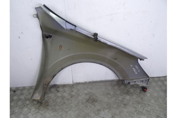 Aleta delantera izquierda, Opel Astra H Caravan Cosmo 2005