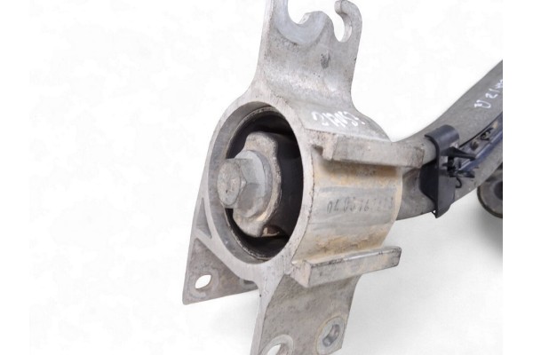 Brazo suspension delantero izquierdo, Mercedes-benz Clase Cla (Bm 117) Cla 200 Cdi (117.301) 2014