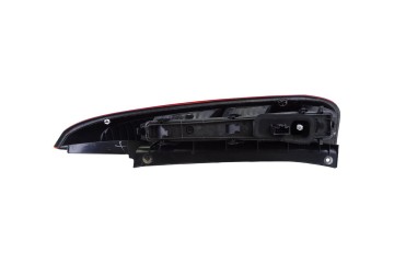 Piloto trasero izquierdo, Ford Fiesta (Cbk) Ambiente 2003