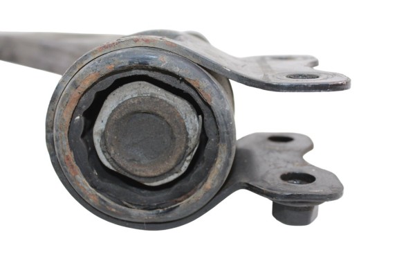 Brazo suspension inferior delantero derecho, Ford Focus Berlina (Cap) Trend 2005