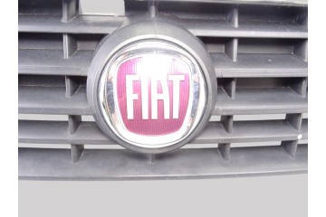 Rejilla delantera, Fiat I Doblò Cargo 1.3 JTD SX Furgón 2007, 735395576