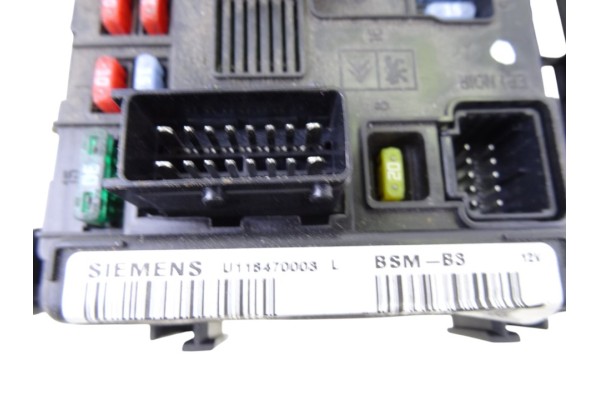 Caja reles / fusibles, Citroen Xsara Picasso 1.6 HDi 90 Exclusive 2007, 9650618480