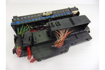 Caja reles / fusibles, Bmw Serie X3 (E83) 2.0d 2005, 8387153