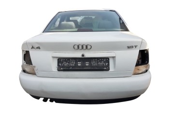 Audi A4 Berlina (B5) 1.8 T 1998 para piezas | Desguace Gandia SL