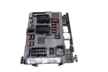 Caja reles / fusibles, Citroen C3 1.4 HDi Exclusive 2003, 9643498880