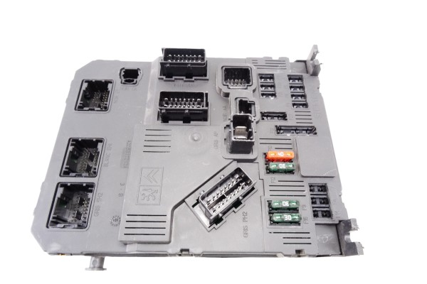 Caja reles / fusibles, Peugeot 206 + Básico 2010, 9657999780