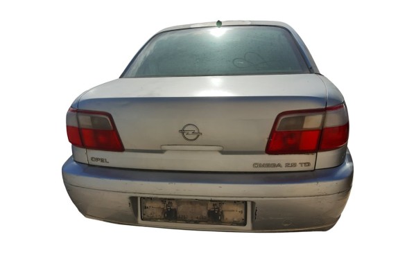 Opel Omega B Elegance Berlina 1999 para piezas | Desguace Gandia SL
