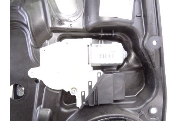 Elevalunas trasero izquierdo, Volkswagen Tiguan (5N2) T1 BlueMotion 2016, 5N0839461A