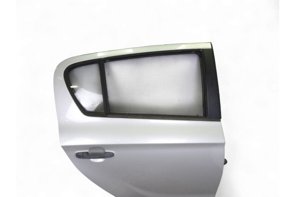 Puerta trasera derecha, Hyundai I20 (Pb) City S 2013