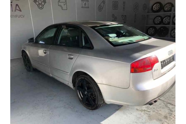 Audi A4 Berlina (8E) 2.0 TDI 16V 2007 para piezas | Desguace Gandia SL