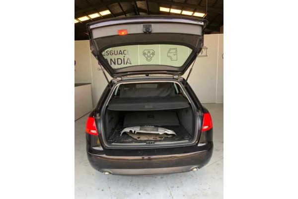Audi A4 Avant (8E) 2.7 TDI (DPF) 2008 para piezas | Desguace Gandia SL