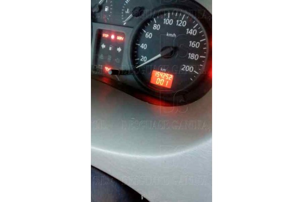 Nissan Primastar (X83) Combi, 9 Plazas, Batalla Corta 2004 para piezas | Desguace Gandia SL