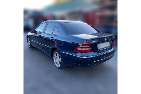 Mercedes-Benz Clase C (BM 203) Berlina 220 CDI (203.006) 2002 para piezas | Desguace Gandia SL