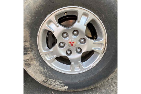 Mitsubishi Montero (V60/V70) 3.2 DI-D Avance (5-Ptas.) 2000 para piezas | Desguace Gandia SL