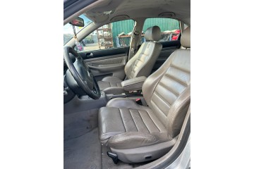 Audi A4 Berlina (B5) 2.4 2000 para piezas | Desguace Gandia SL