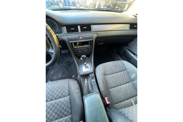 Audi A6 Avant (4B5) 3.0 2002 para piezas | Desguace Gandia SL