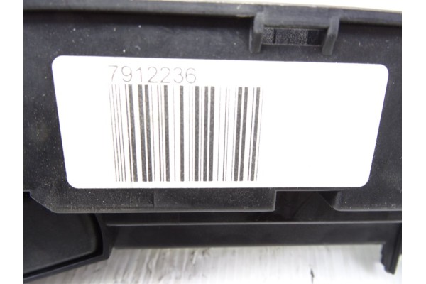 Caja reles / fusibles, Bmw Serie 5 Berlina (E60) 525xi 2005, 6957330