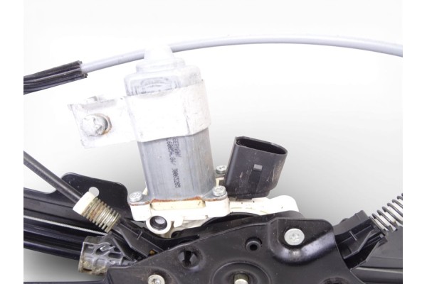 Elevalunas delantero izquierdo, Bmw Serie 5 Berlina (E60) 525xi 2005