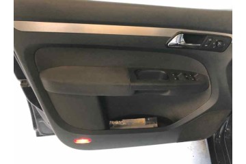 VOLKSWAGEN TOURAN (1T1) Highline