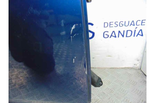 Puerta trasera derecha