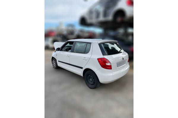 Skoda Fabia (5J2) Active 2009 para piezas | Desguace Gandia SL
