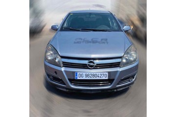Opel Astra H Berlina Elegance 2006 para piezas | Desguace Gandia SL