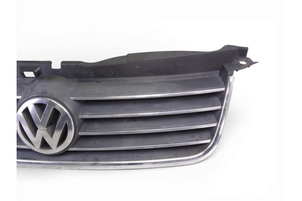 Rejilla delantera, Volkswagen Passat Berlina (3B3) Edition 2005