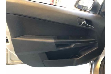Opel Astra H Berlina Essentia 2005 para piezas | Desguace Gandia SL