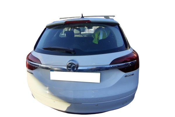Opel Insignia Sports Tourer Selective 2014 para piezas | Desguace Gandia SL