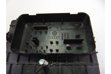 Caja reles / fusibles, Volkswagen Passat Berlina (3C2) Sportline 2005