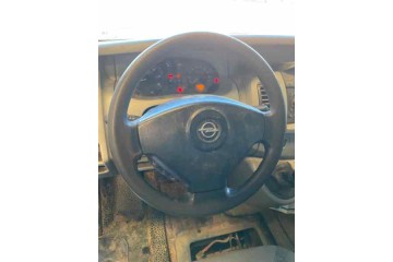 Opel Vivaro Combi 2.7T Corto 2004 para piezas | Desguace Gandia SL