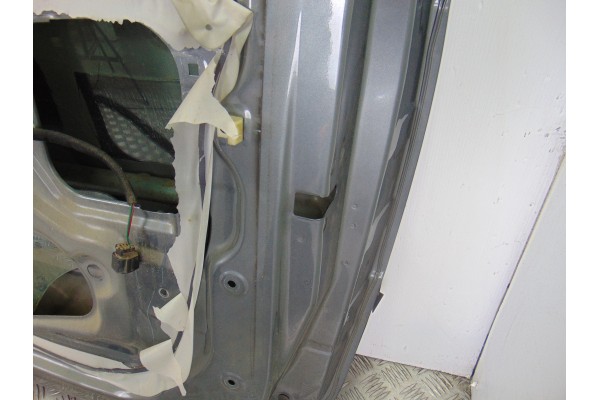 Puerta delantera derecha, Hyundai Getz (Tb) 1.1 Básico 2004