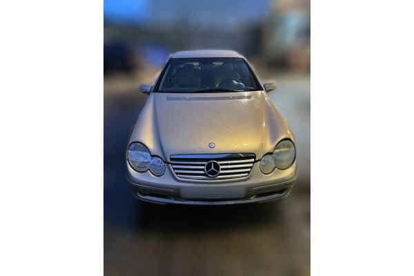 Mercedes-Benz Clase C (BM 203) Sportcoupe C 220 CDI (203.706) 2004 para piezas | Desguace Gandia SL