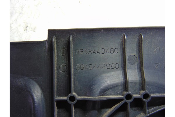 Tapa motor, Citroen C3 1.4 16V SensoDrive X-TR 2004, 9648443480