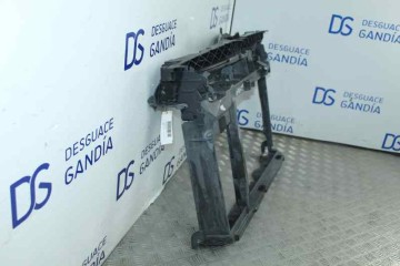 Panel frontal
