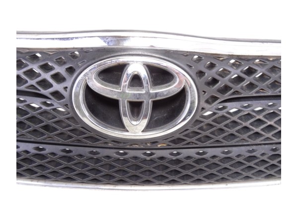 Rejilla delantera, Toyota Corolla (E12) 2.0 D-4D Luna Berlina 2003, 5311402010