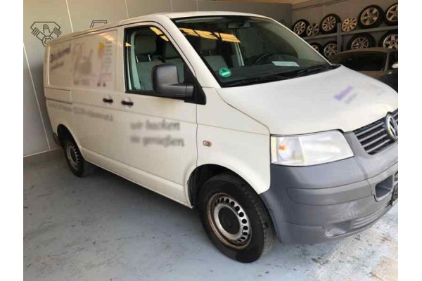 Volkswagen T5 Transporter Furgón/Combi (7H) Caja Cerrada 2009 para piezas | Desguace Gandia SL