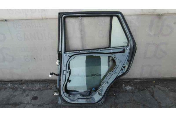 Puerta trasera derecha, Hyundai Santa Fe (Cm) 2.2 CRDi Comfort 4X4 2006