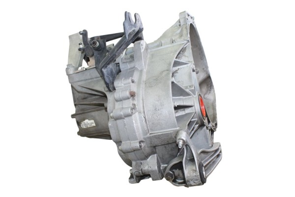 Caja cambios, Ford Focus Berlina (Cap) Ambiente (D) 2006, 3M5R7002YA