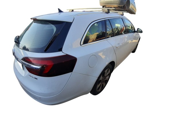 Opel Insignia Sports Tourer Selective 2014 para piezas | Desguace Gandia SL